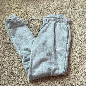 grey nike sweatpants